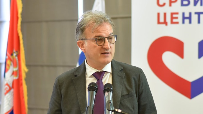 REM zaglavljen bez većine